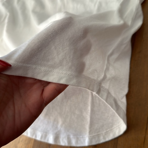 *last chance!!* Abercrombie & Fitch | Women’s white cap sleeve top, rounded trim - Picture 9 of 15